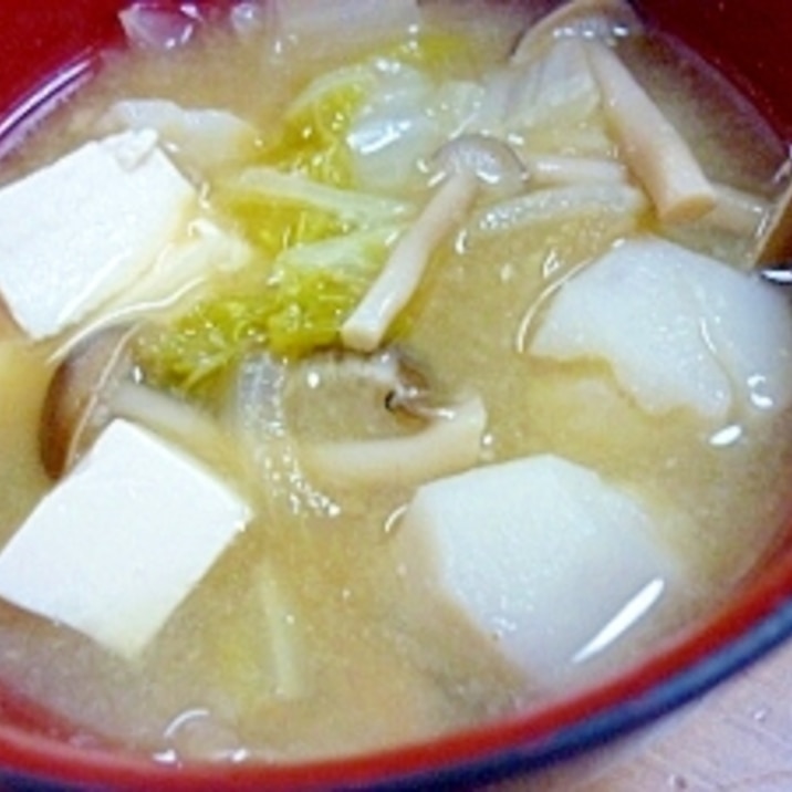 今日のお味噌汁 里芋 白菜 玉ねぎ しめじ 豆腐 レシピ 作り方 By Megmako 楽天レシピ 今日のお味噌汁 里芋 白菜 玉ねぎ しめじ 豆腐 レシピ 作り方 By Megmako 楽天レシピ